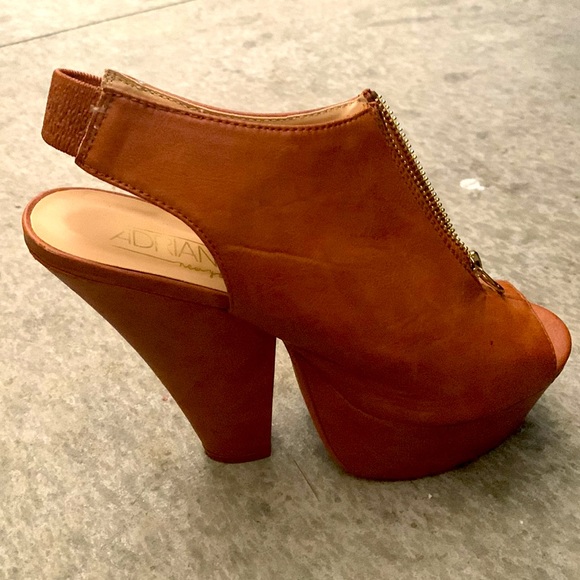 Brown Wedge Heel - Picture 4 of 10